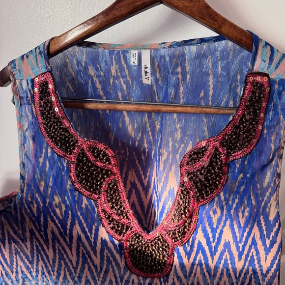 Studio Y Women Tank Size XL Blue Beaded Cut V-Neck Boho Keyhole Back Top Sheer - Picture 7 of 14